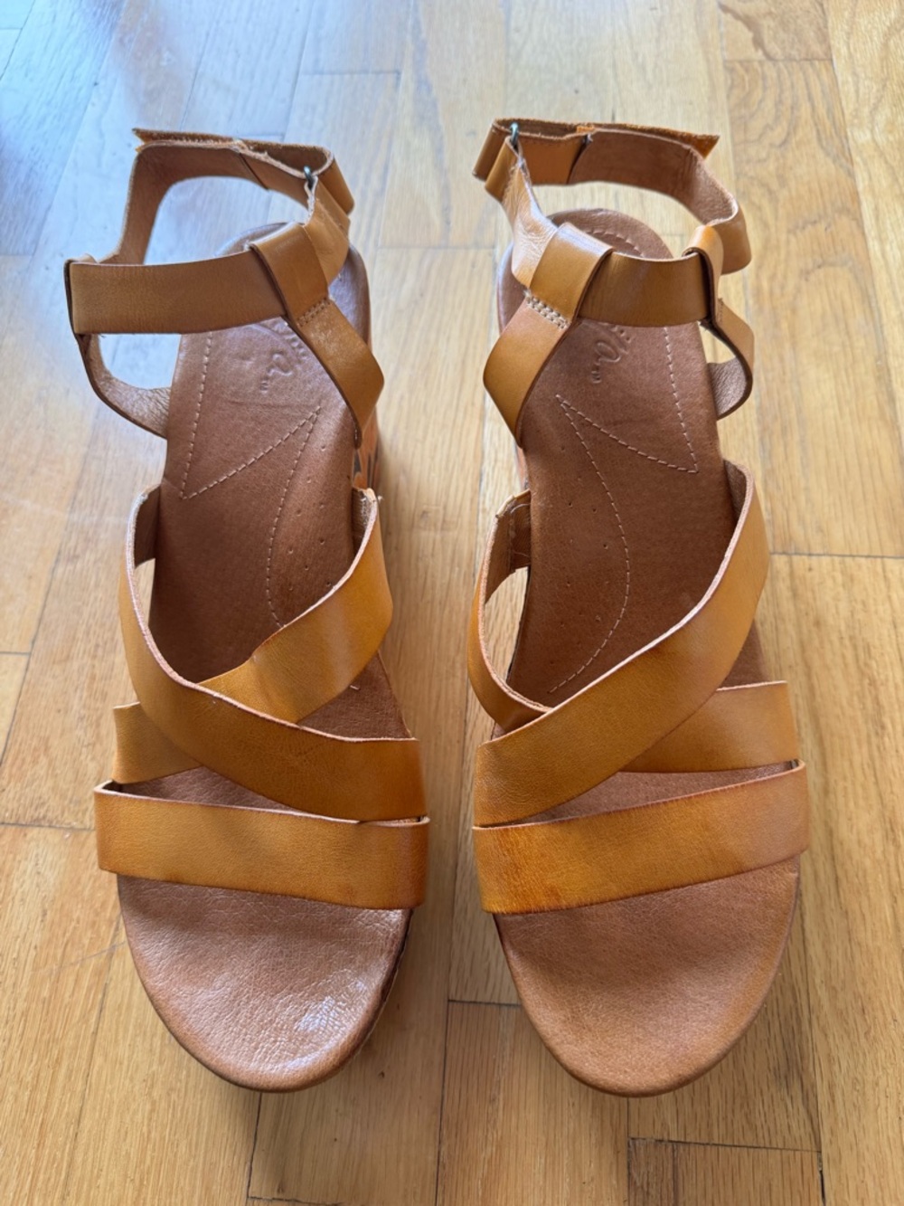 Naya Strappy Platform Wedge Sandals. Worn once! - Picture 5 of 8